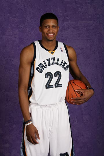 现出了强大 现出了强大