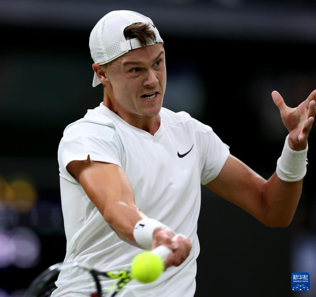 糟糕得多 糟糕得多