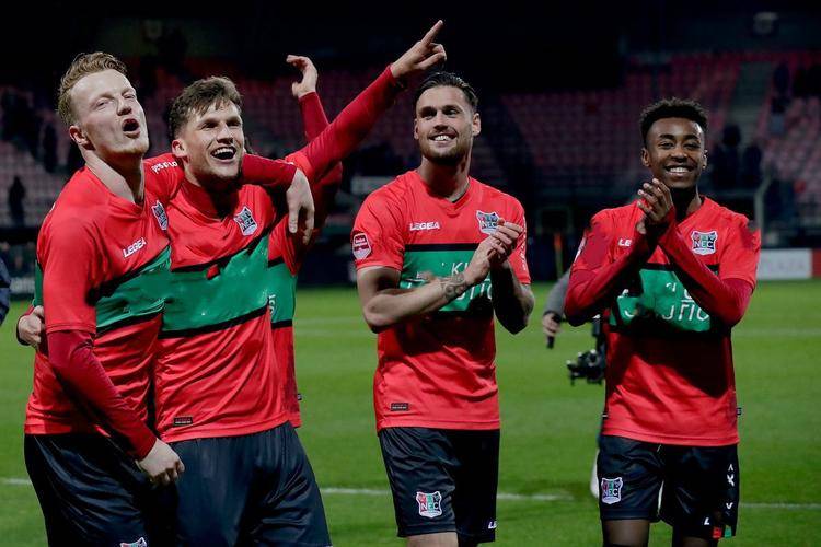 但他们在最 但他们在最